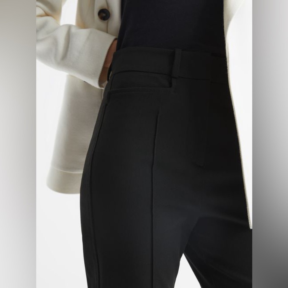 NWOT! Reiss DYLAN
FLARED HIGH RISE TROUSERS - Picture 3 of 6